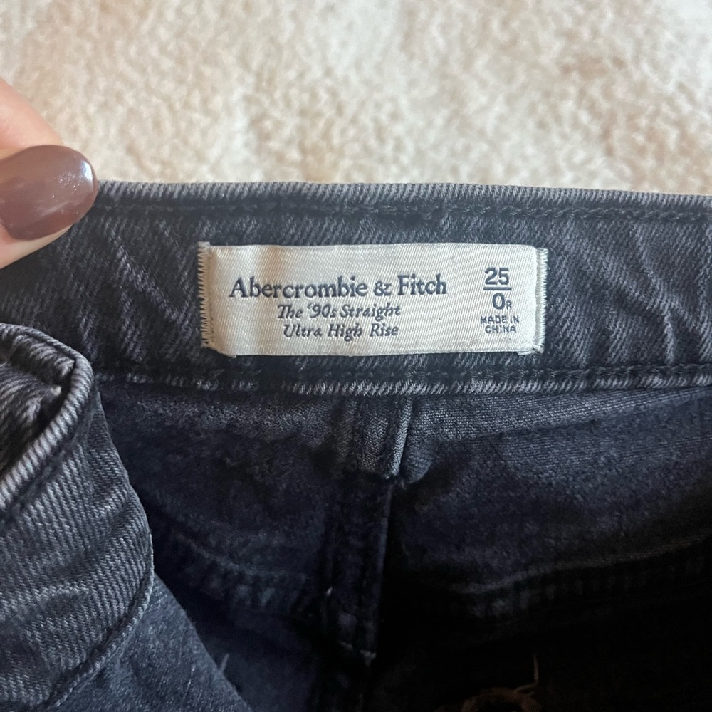 Abercrombie 90s straight ultra high rise jeans